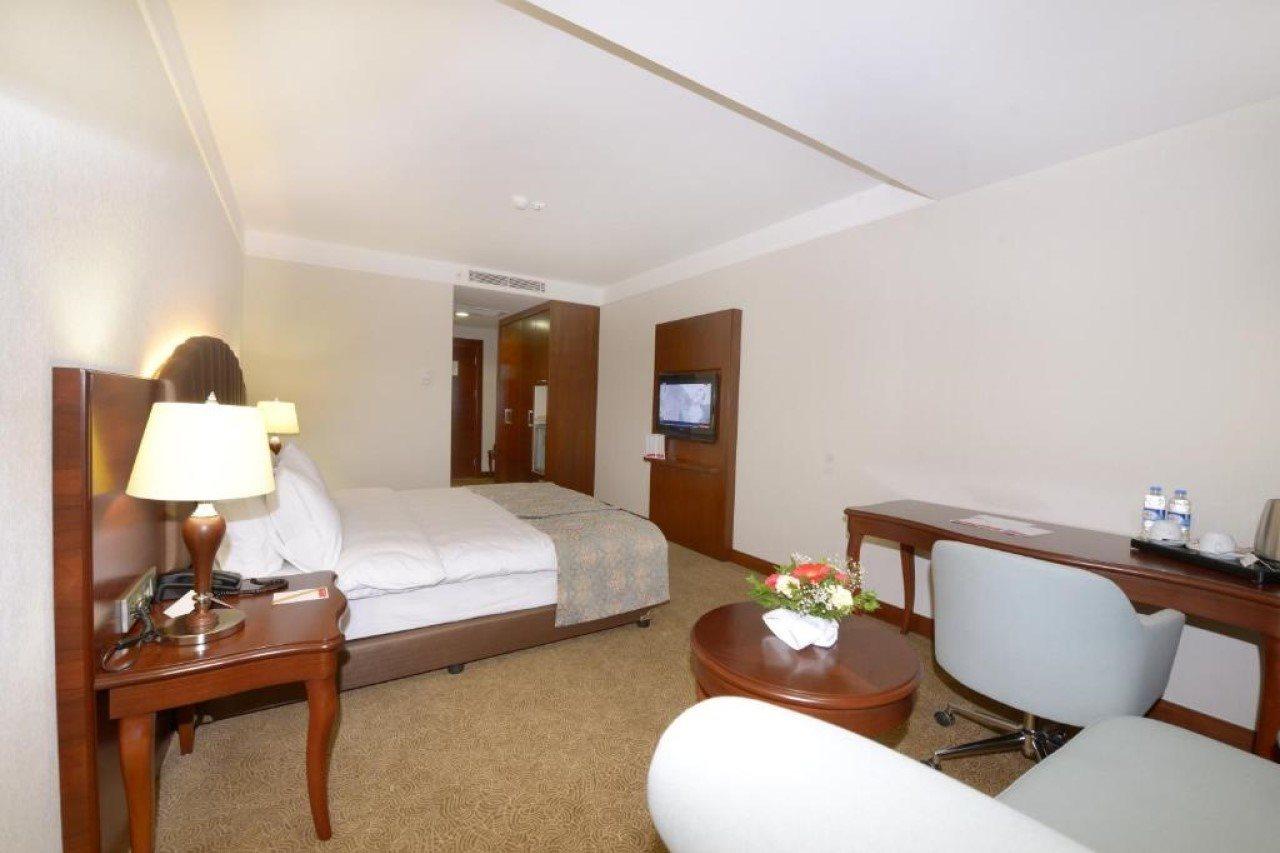 รามาดา พลาซา บาย วินด์แฮม มาลาเทีย อัลทิน คายิซิ Hotel มาลัทยา ภายนอก รูปภาพ