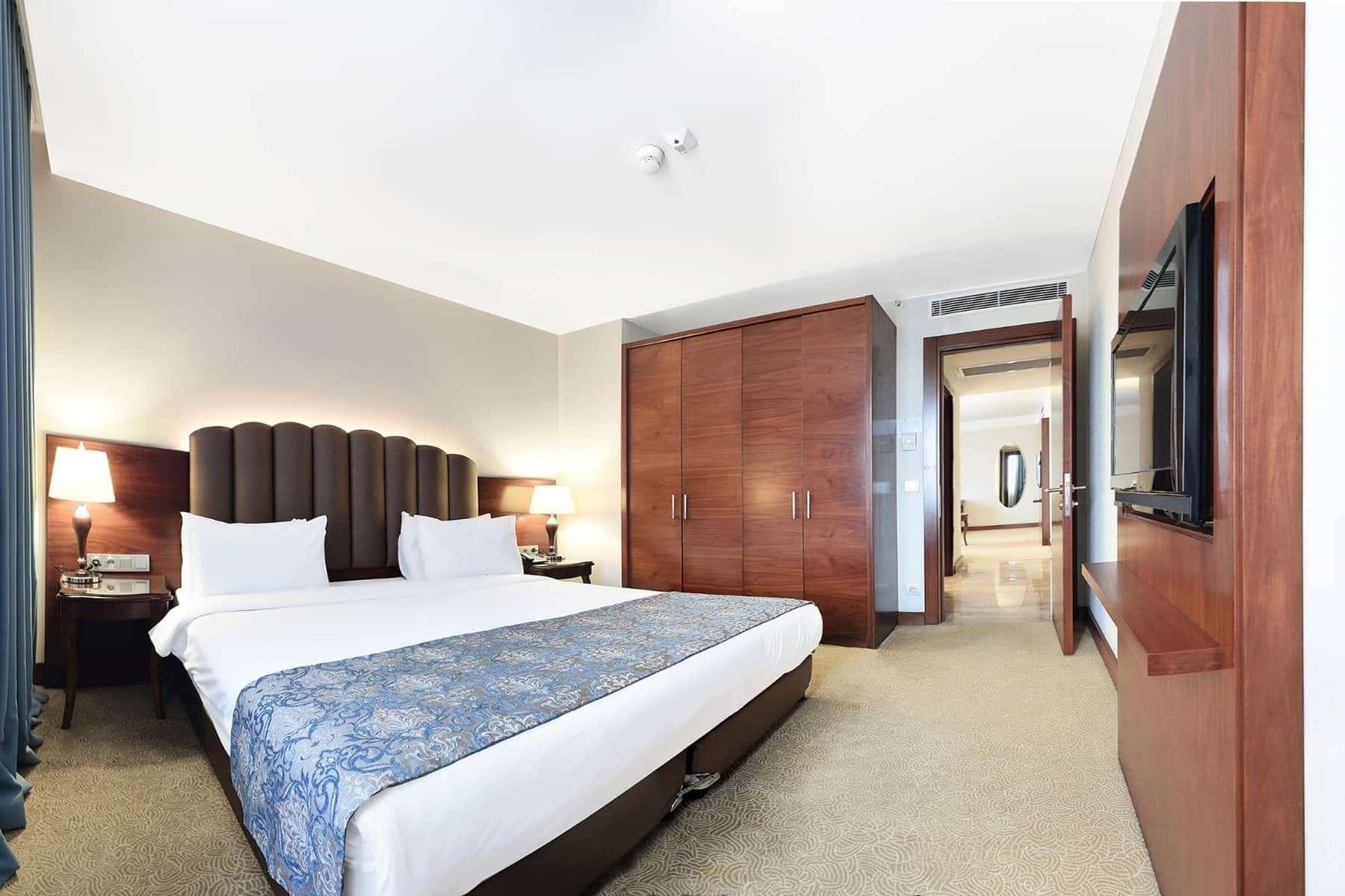 รามาดา พลาซา บาย วินด์แฮม มาลาเทีย อัลทิน คายิซิ Hotel มาลัทยา ภายนอก รูปภาพ