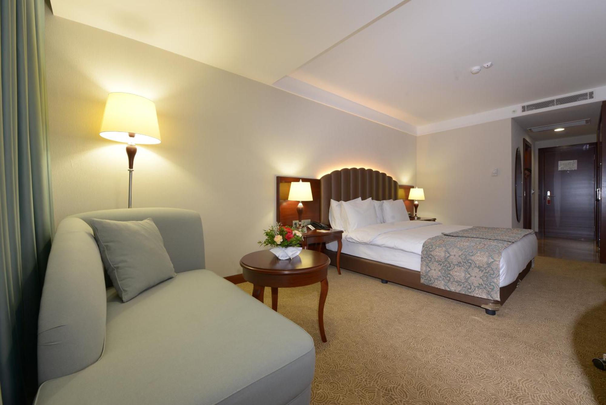 รามาดา พลาซา บาย วินด์แฮม มาลาเทีย อัลทิน คายิซิ Hotel มาลัทยา ภายนอก รูปภาพ